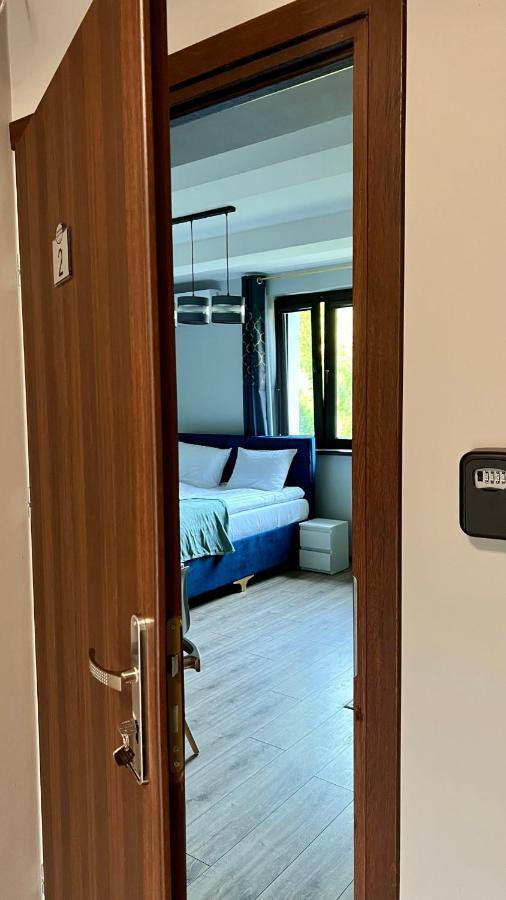 Las Aparthotel W Dolinie Stawow Zator By Housine المظهر الخارجي الصورة